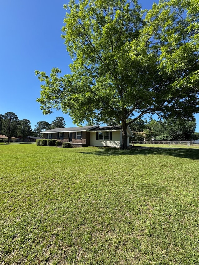 629 Coe Dairy Rd, Dothan, AL 36301 - view of green lawn