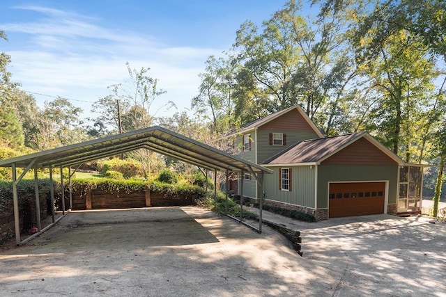 view of front facade featuring a carport