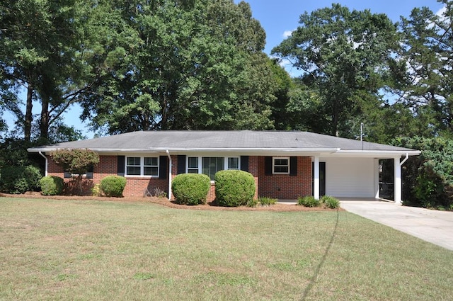 single story home featuring a front yard and a carport