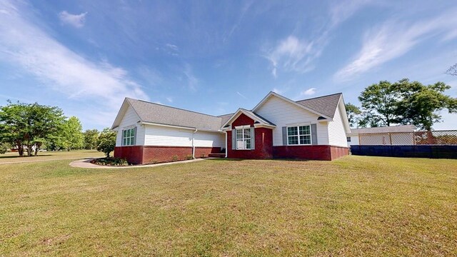 119 Willow Oaks Dr, Headland, AL 36345 - photo 1