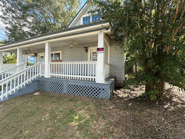 view of front of house with covered porch and a ceiling fan