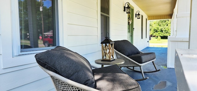 207 W Pullum St, Samson, AL 36477 - view of covered porch