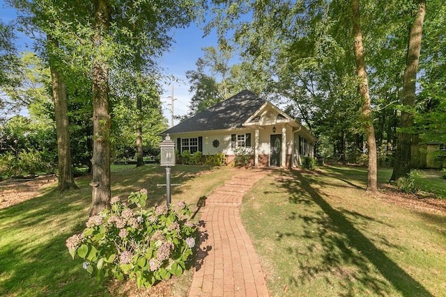 108 Mulberry Ct, Dothan, AL 36303 - view of front of property with a front yard