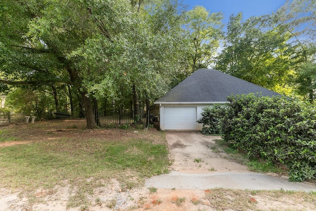 108 Mulberry Ct, Dothan, AL 36303 - view of garage