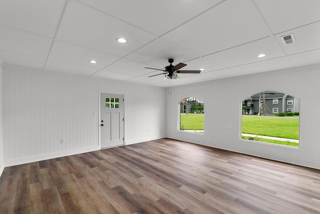 685 Hodgesville Rd, Dothan, AL 36301 - spare room with ceiling fan, recessed lighting, baseboards, wood finished floors, and visible vents