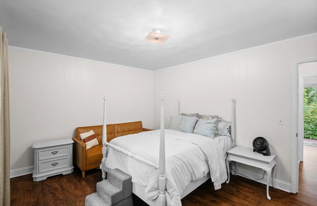 1906 Sullivan Dr, Dothan, AL 36303 - bedroom featuring dark wood-type flooring, ornamental molding, and baseboards