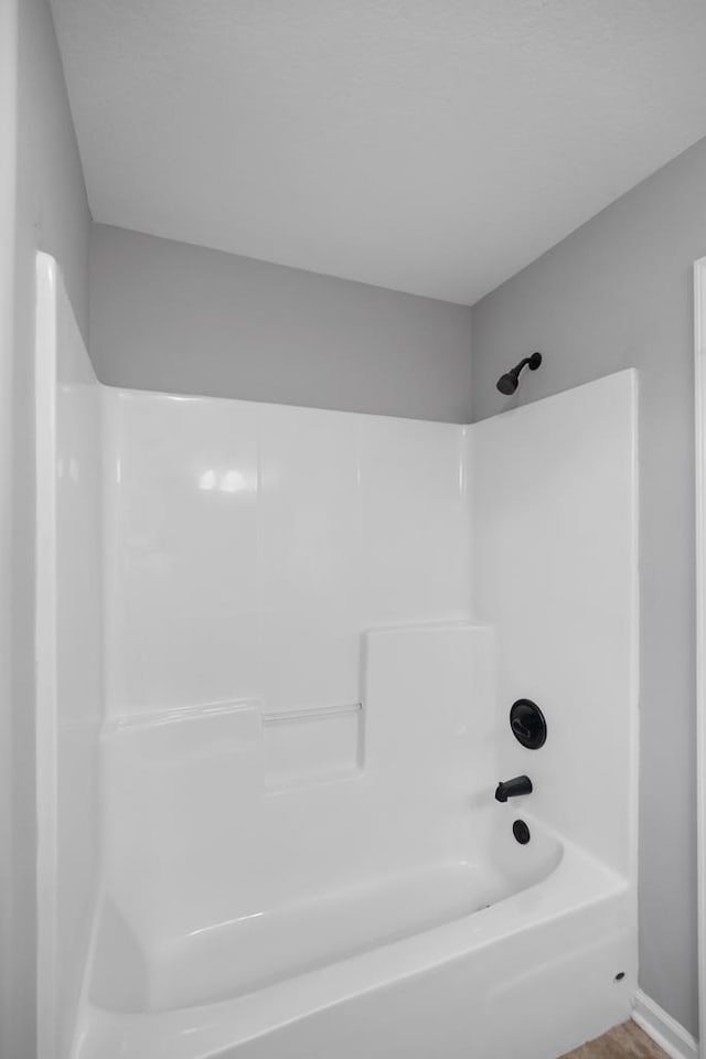 bathroom featuring shower / bath combination