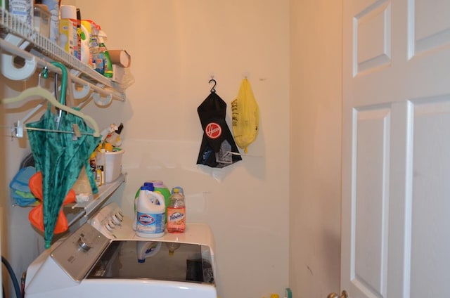 124 Whitney Ave, Enterprise, AL 36330 - laundry area featuring separate washer and dryer