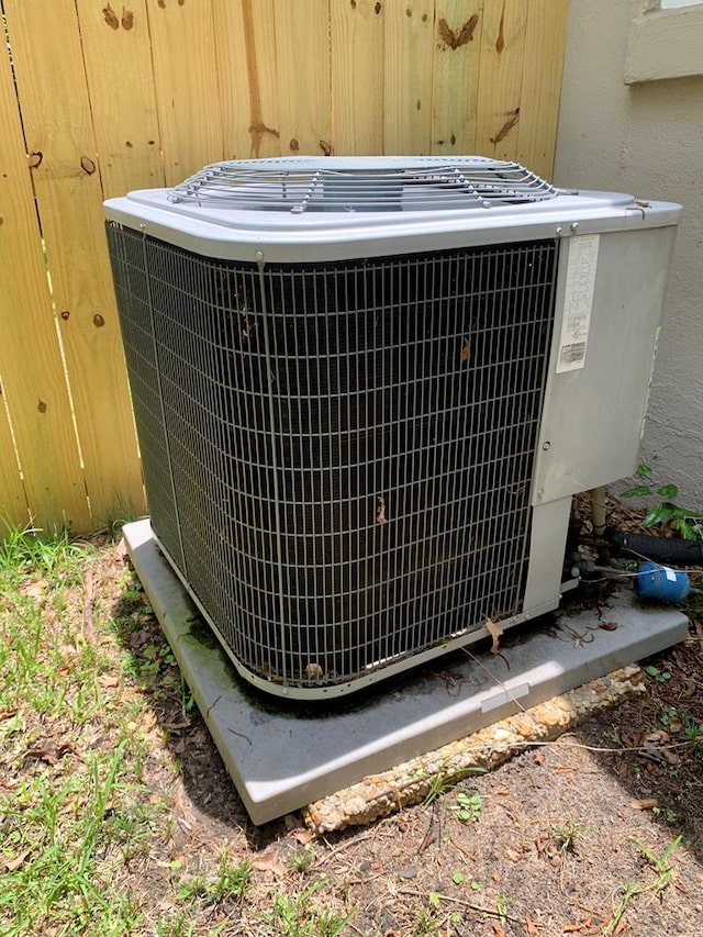 115 Westmont Dr, Dothan, AL 36301 - exterior view of a cooling unit
