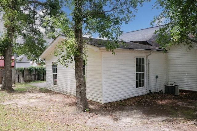 40 Caravan Ln, Kinsey, AL 36303 - view of home's exterior with central AC