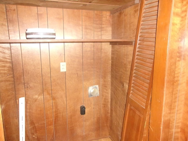 934 Sunset Blvd, Elba, AL 36323 - view of closet