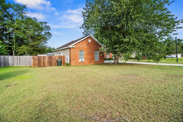 115 Brittany Dr, Dothan, AL 36301 - view of side of home featuring brick siding
