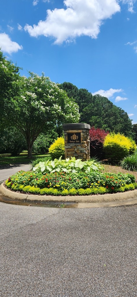 301 Roslyn Glen Way, Dothan, AL 36305 - view of community / neighborhood sign