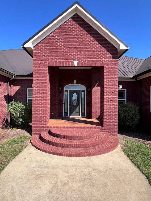 view of property entrance