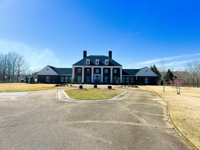 2023 J Saunders Rd, Dothan, AL 36305 - view of front facade with a chimney