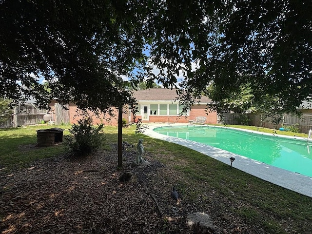 112 Vixen Ct, Dothan, AL 36305 - view of pool featuring a fenced backyard