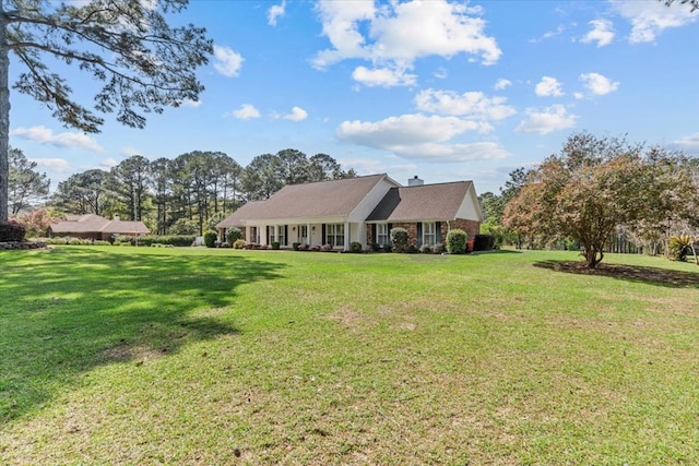 105 Christen Ln, Dothan, AL 36305 - exterior space featuring a yard