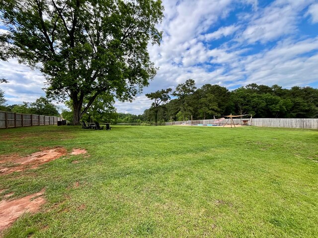 212 Neenan Dr, Enterprise, AL 36330 - view of yard