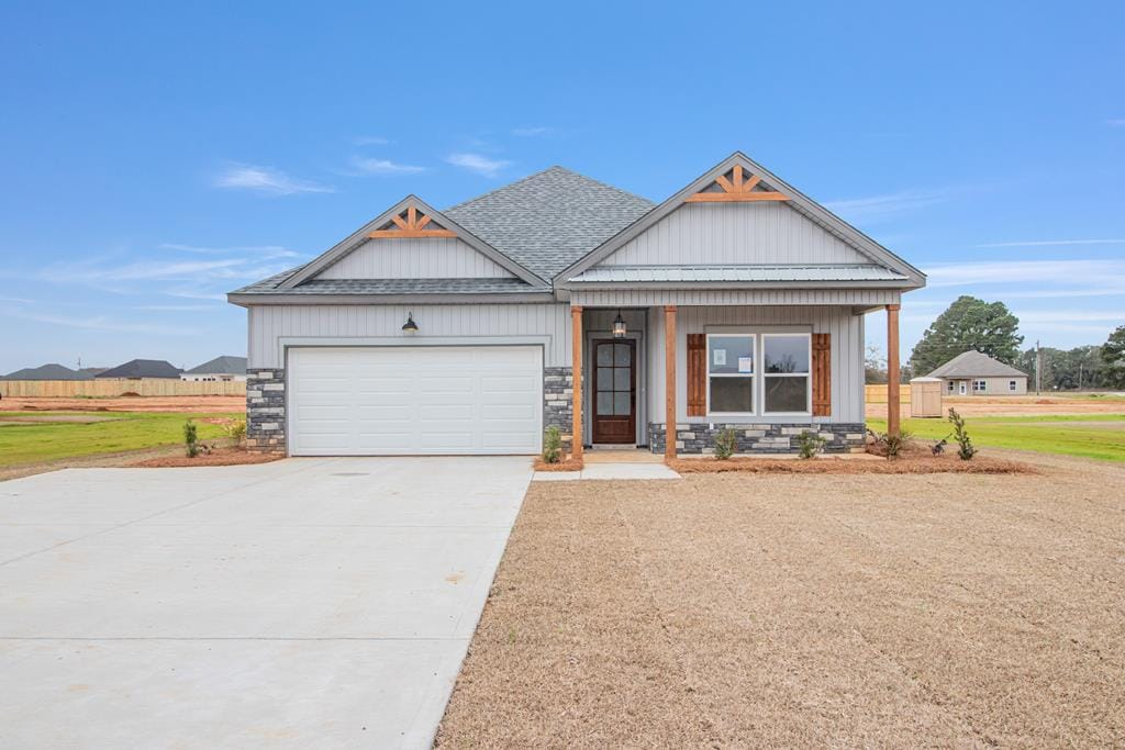 craftsman-style home featuring a garage