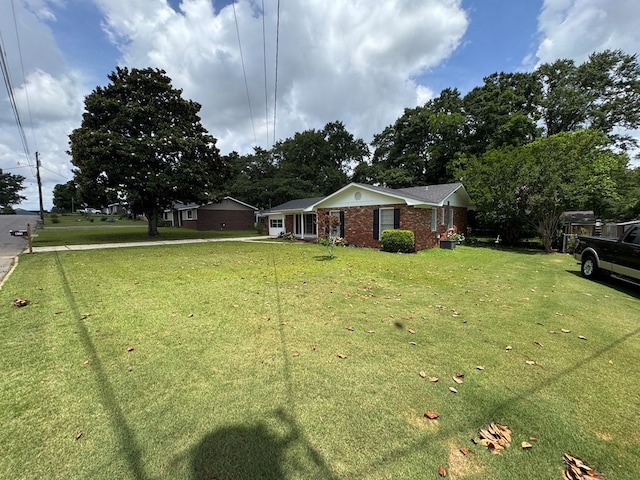 411 Kentworth Dr, Dothan, AL 36301 - view of grassy yard