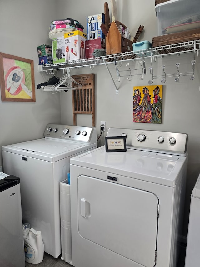 526 Ridgeland Rd, Dothan, AL 36301 - washroom with separate washer and dryer