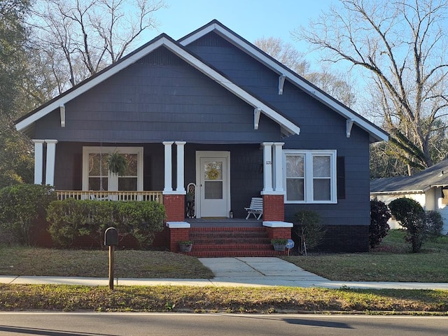 view of front of home featuring a porch