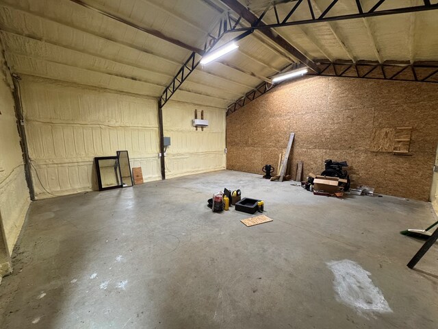 2103 Holland Rd, Newton, AL 36352 - view of garage