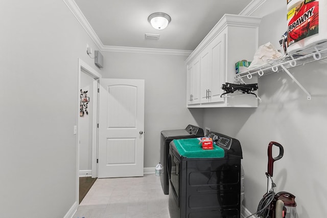 606 Billings Trl, Dothan, AL 36305 - laundry room with washer and dryer, crown molding, cabinet space, and baseboards