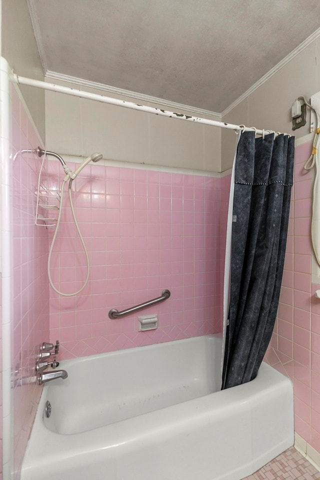 1104 Valley Forge Rd, Dothan, AL 36301 - full bathroom with shower / bath combination with curtain and crown molding