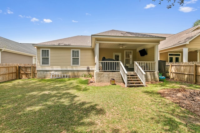538 Orchard, Dothan, AL 36305 - back of house featuring ceiling fan, a fenced backyard, and a shingled roof