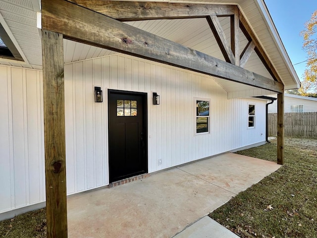 view of property entrance