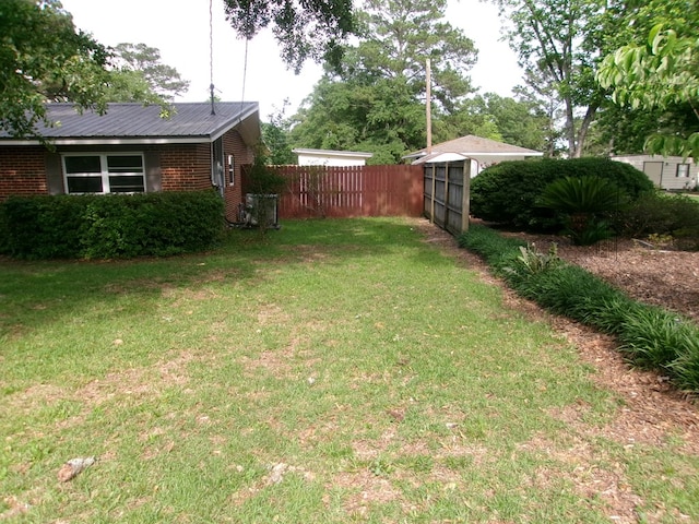 202 Cardinal Ln, Enterprise, AL 36330 - view of yard