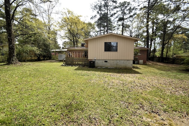 145 Deerpath St, Ozark, AL 36360 - view of property exterior with crawl space and a lawn