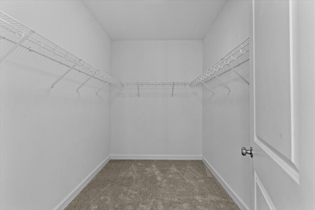 unfurnished bedroom featuring a closet