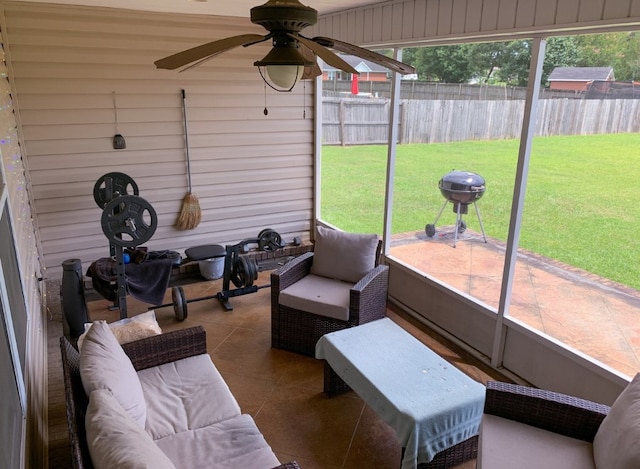 708 Sandstone Dr, Dothan, AL 36303 - sunroom featuring ceiling fan, an outdoor living space, and plenty of natural light
