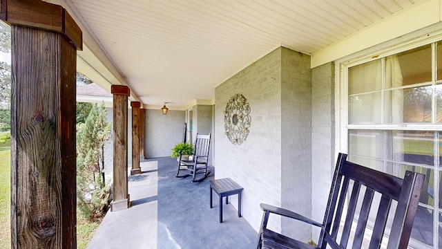 514 S Main St, Headland, AL 36345 - view of porch