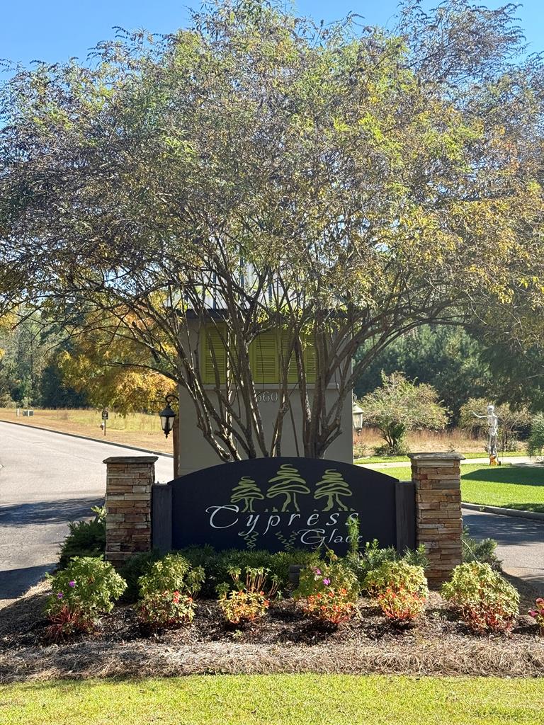212 Cypressglade Ln, Dothan, AL 36350