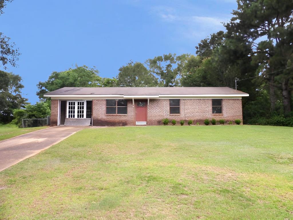230 Johanna Dr, Ozark, AL 36360 - photo 1