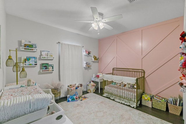 bedroom featuring ceiling fan
