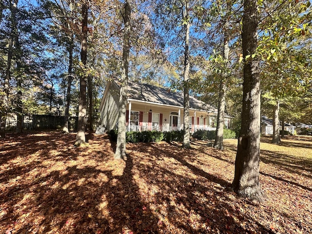 view of front of property with covered porch