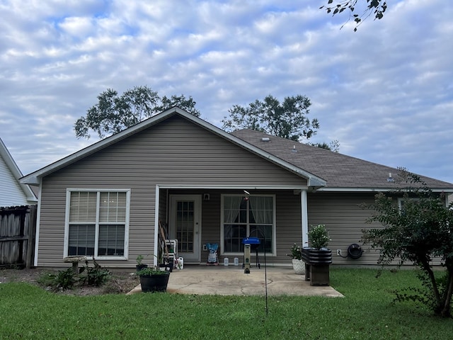 204 Melrose Ln, Dothan, AL 36303 - back of house with a patio area