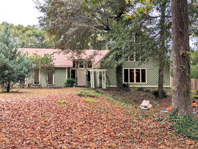 3602 Pebble Creek Ln, Dothan, AL 36303 - view of mid-century inspired home