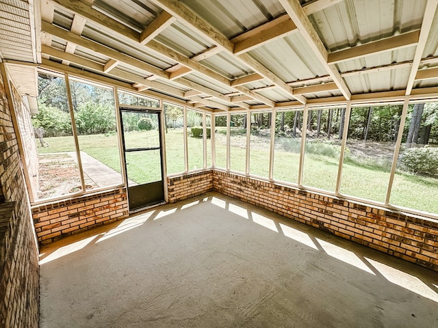 unfurnished sunroom with a healthy amount of sunlight