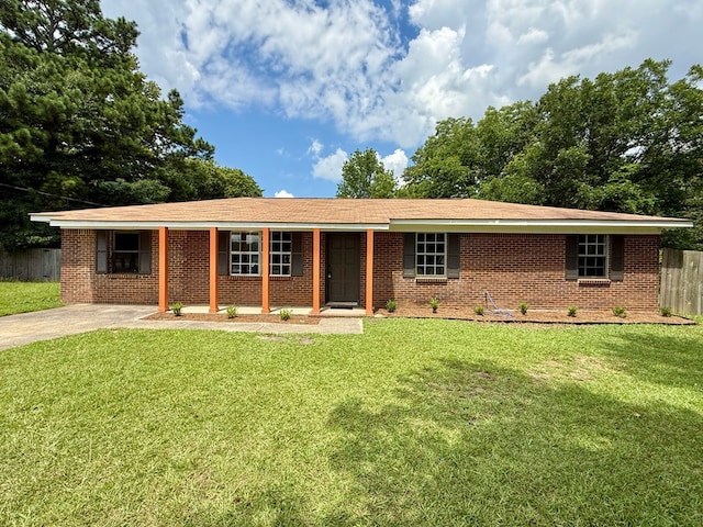 143 Durby Ln, Dothan, AL 36305 - ranch-style home featuring brick siding