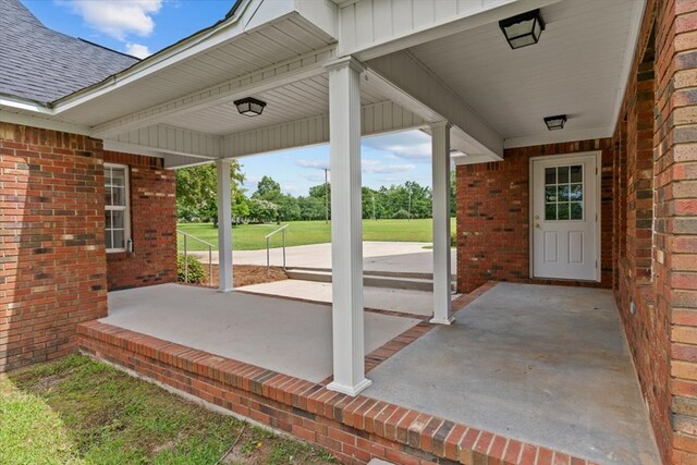 493 Shiloh Rd, Hartford, AL 36344 - covered porch with a yard