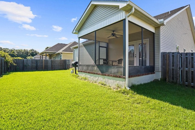 106 Camberly Ct, Dothan, AL 36301 - view of side of property with a ceiling fan and a fenced backyard