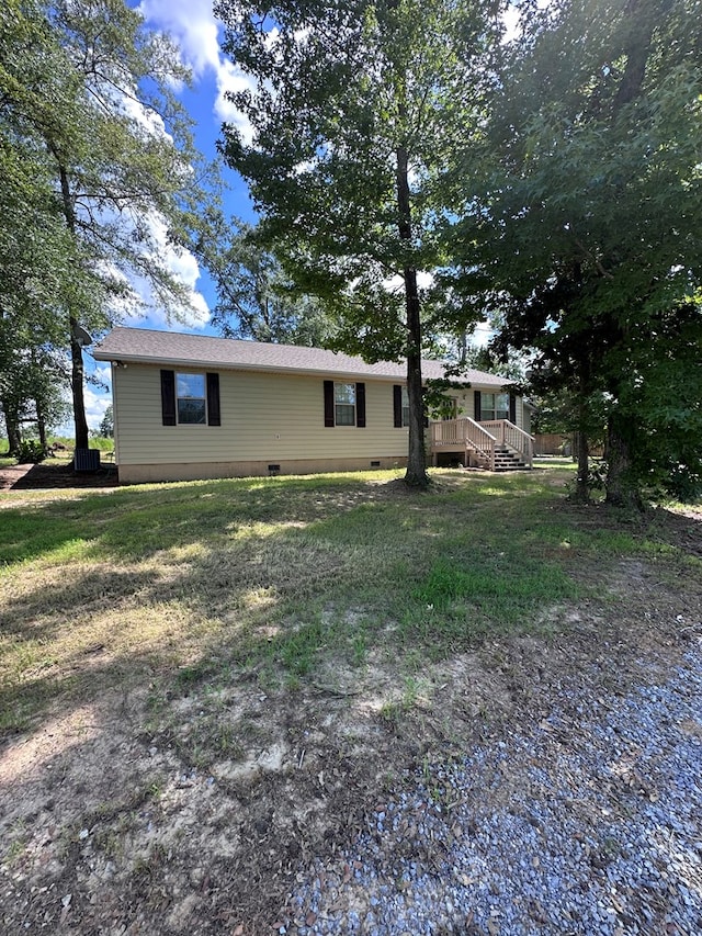 183 Chestnutt Rd, Slocomb, AL 36375 - view of front facade featuring crawl space