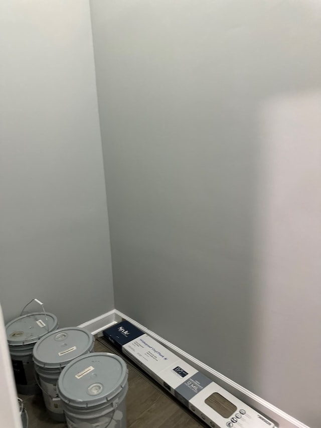 183 Chestnutt Rd, Slocomb, AL 36375 - detailed view of baseboards and toilet