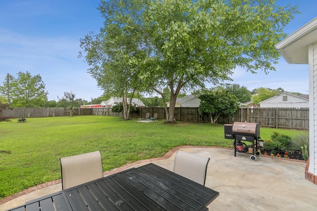 106 Lake Ln, Headland, AL 36345 - view of patio with grilling area