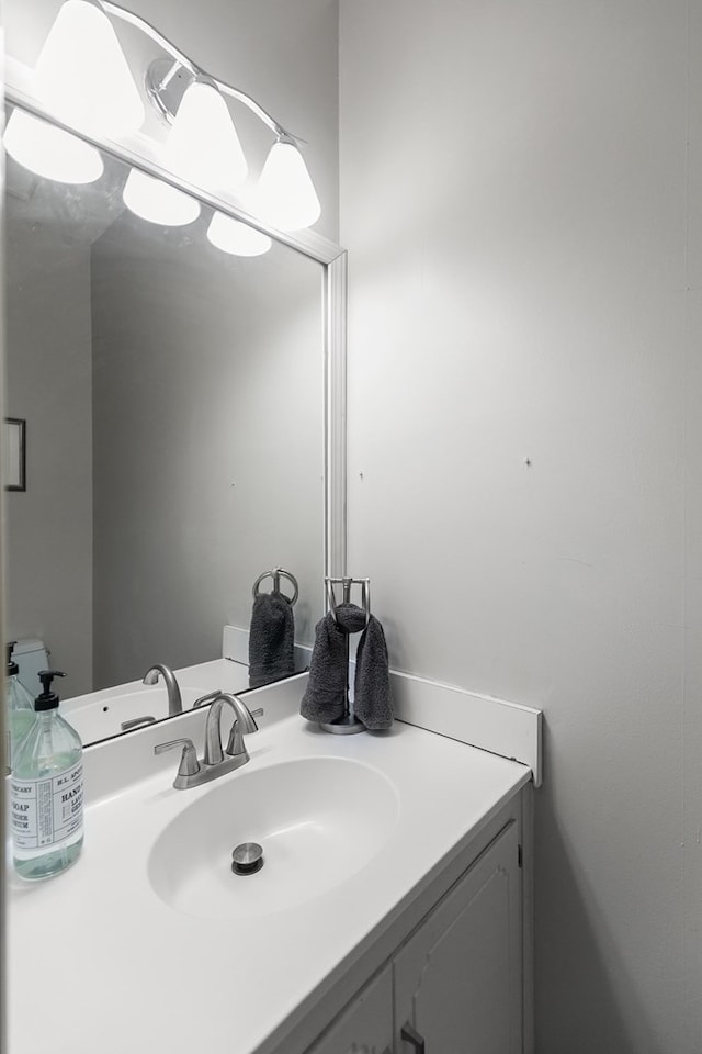 408 Shakespeare Dr, Dothan, AL 36303 - bathroom with vanity